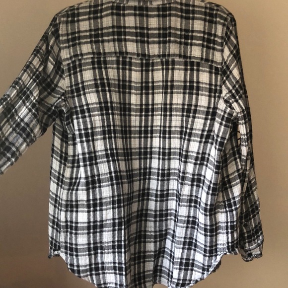Black and White Madewell Plaid Button Down - Picture 3 of 3